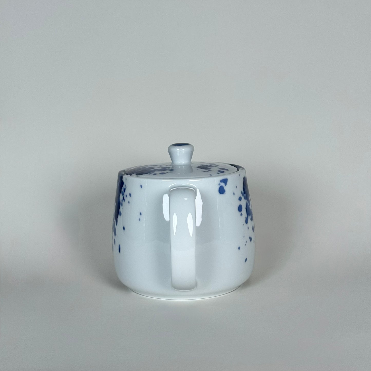 back view of Mino ware porcelain teapot with cobalt blue pattern miyama japan