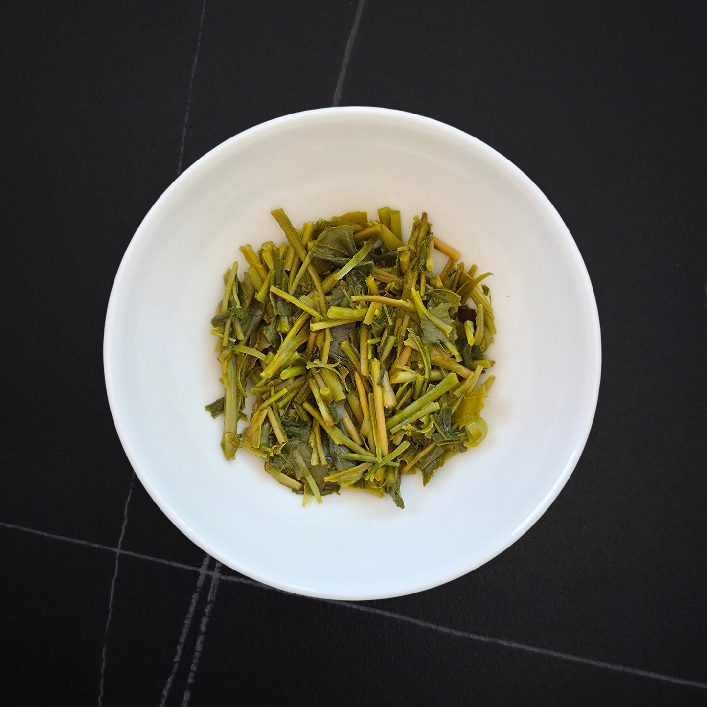 Japan Seiran Karegane wet leaves after brewing